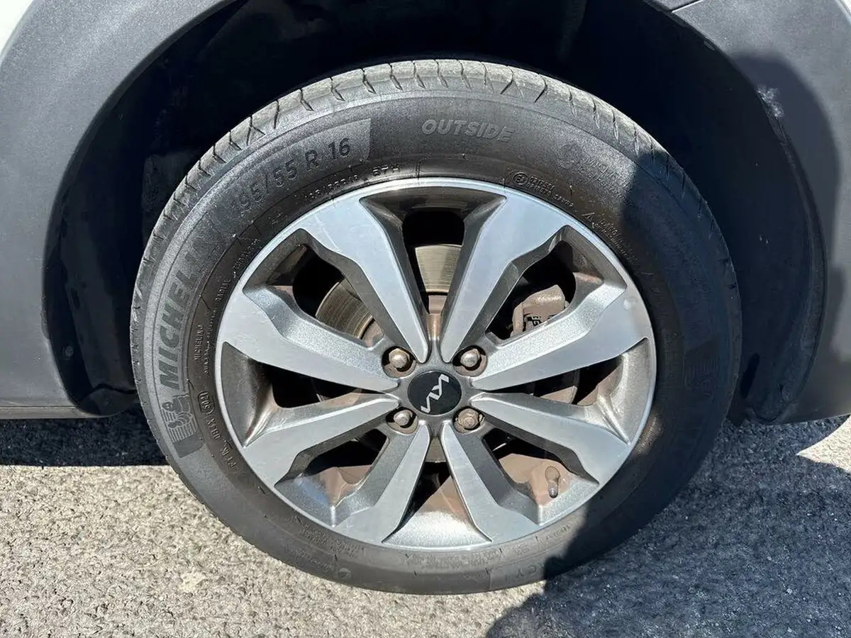 2022-kia-stonic-10-t-gdi-2-big-22