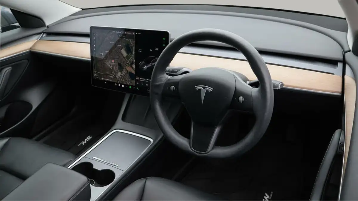 2021-tesla-model-3-e-standard-plus-big-9