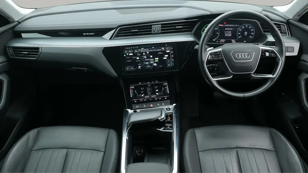 2022-audi-e-tron-55e-technik-station-wagon-big-13