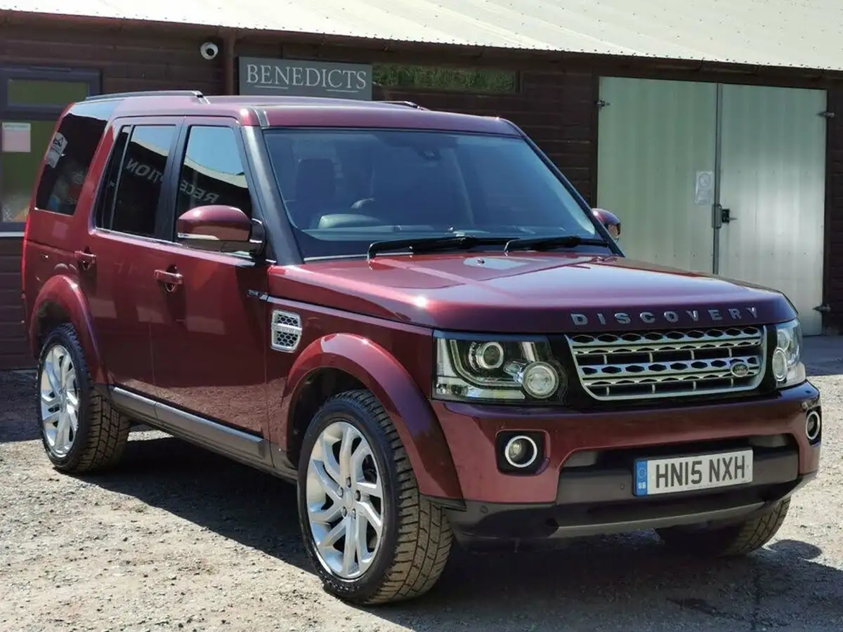 2015-land-rover-discovery-4-30-sd-v6-hse-big-4