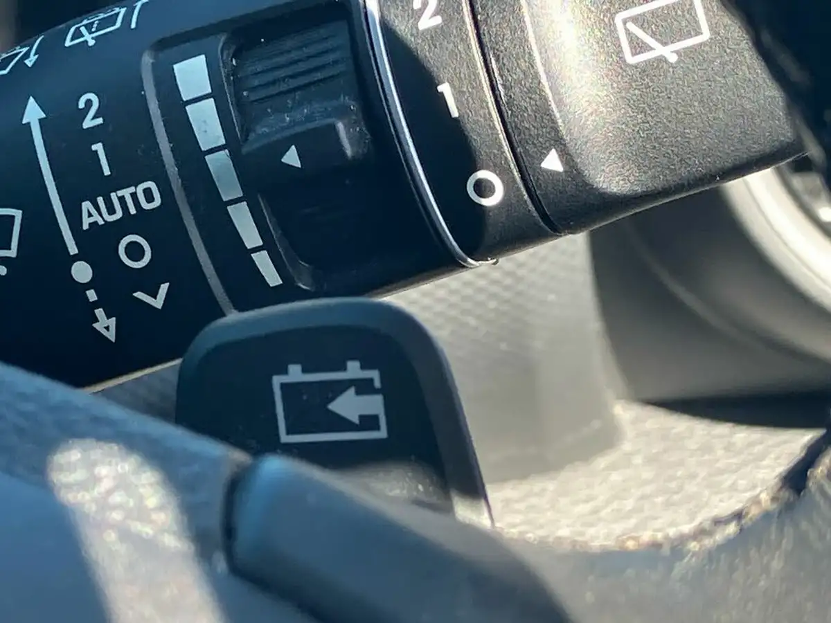 2020-hyundai-kona-e-premium-se-64kwh-7kw-obc-big-44