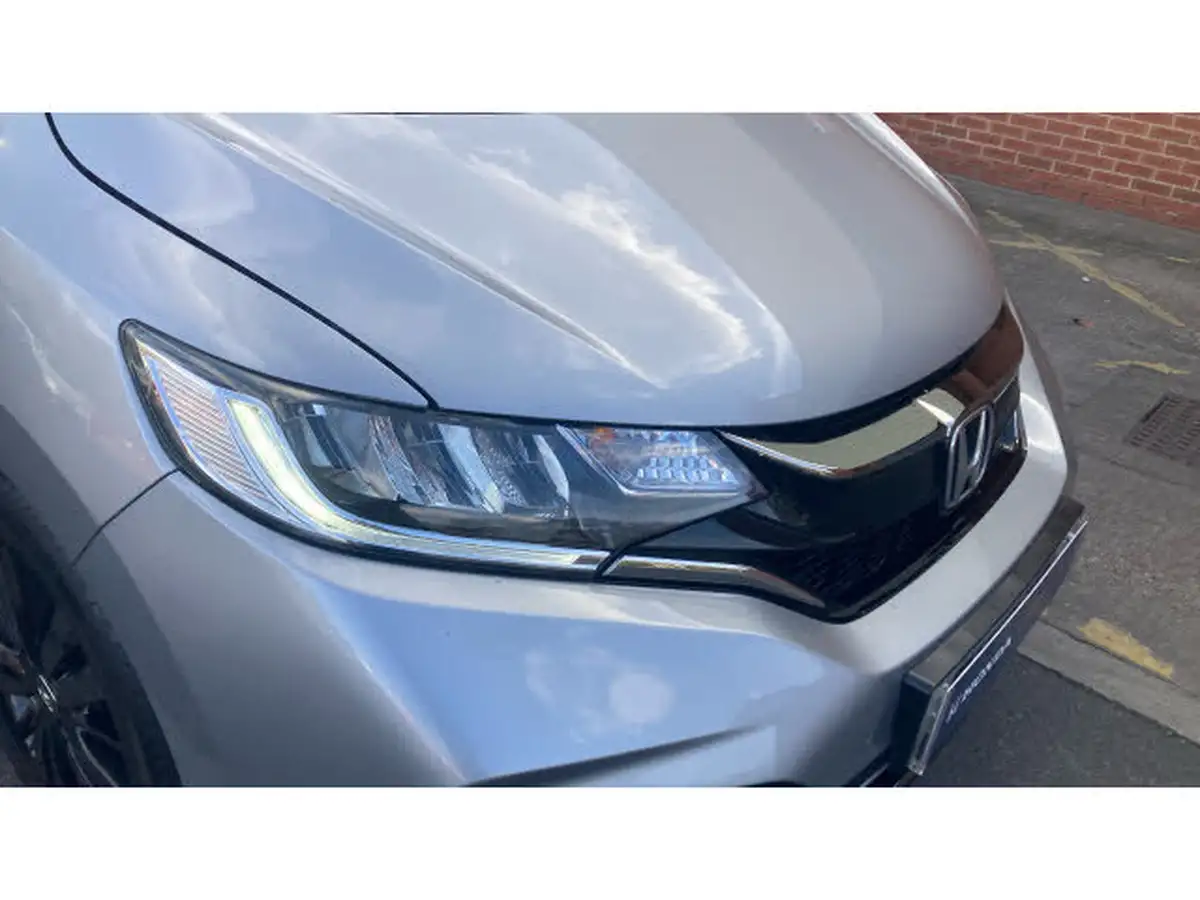 2019-honda-jazz-15-i-vtec-sport-navi-big-31