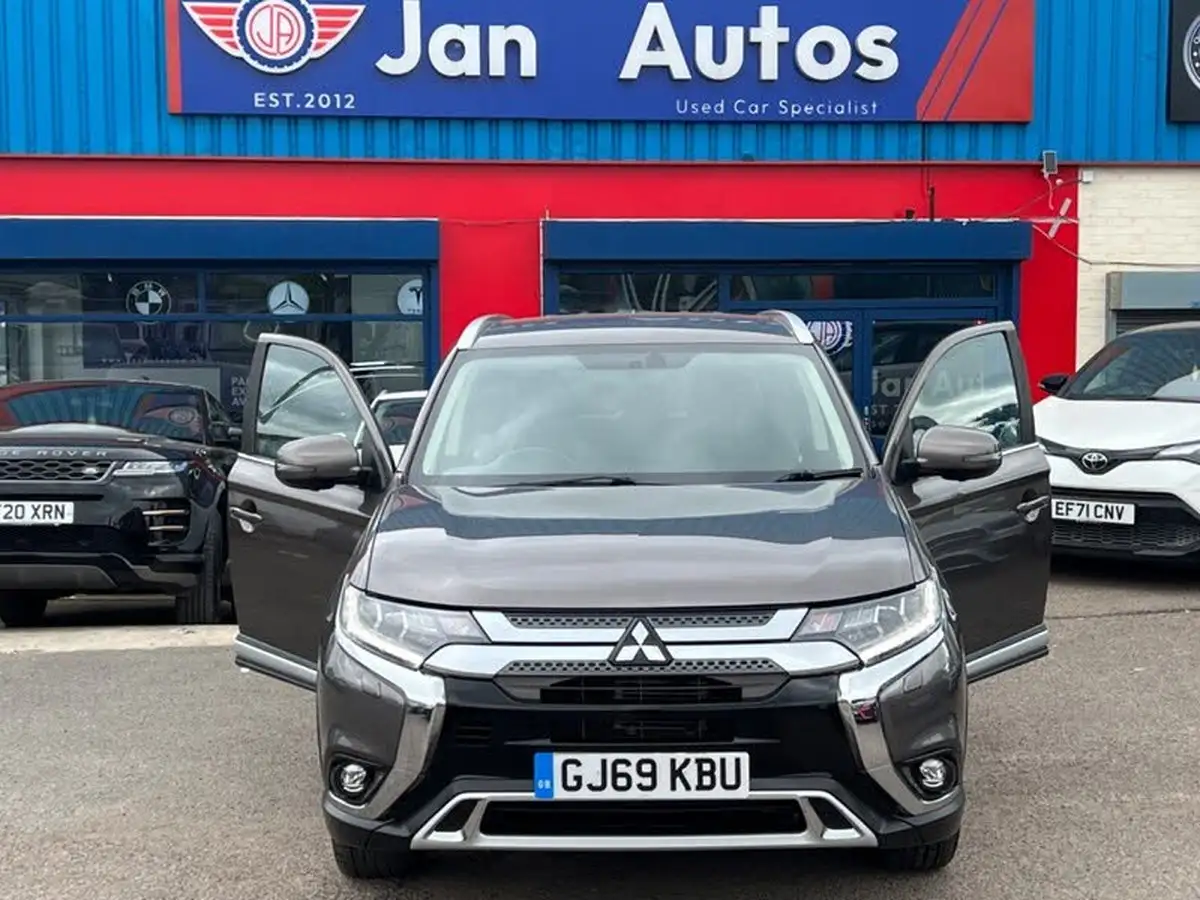 2019-mitsubishi-outlander-20-exceed-big-14