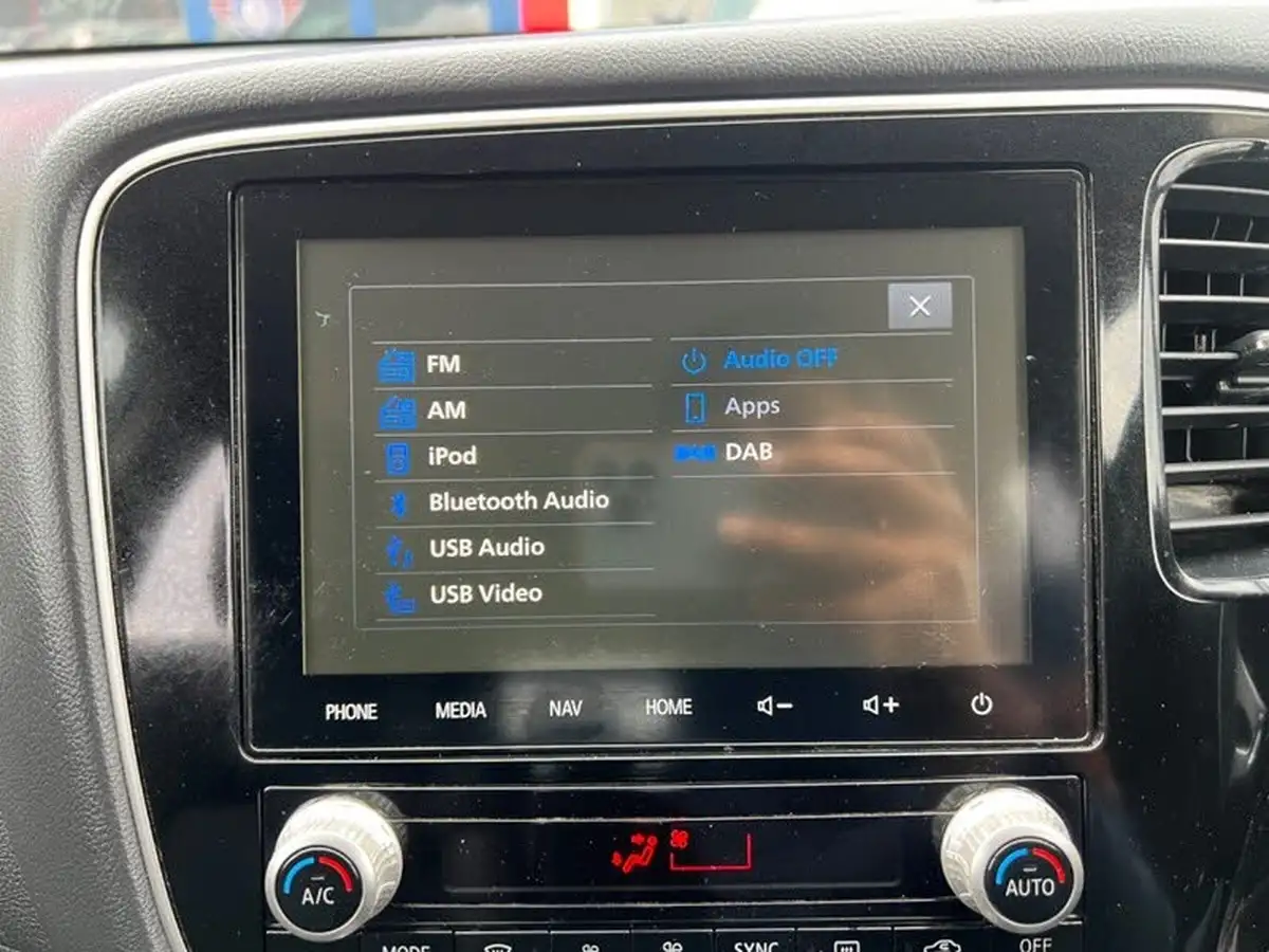 2019-mitsubishi-outlander-20-exceed-big-11