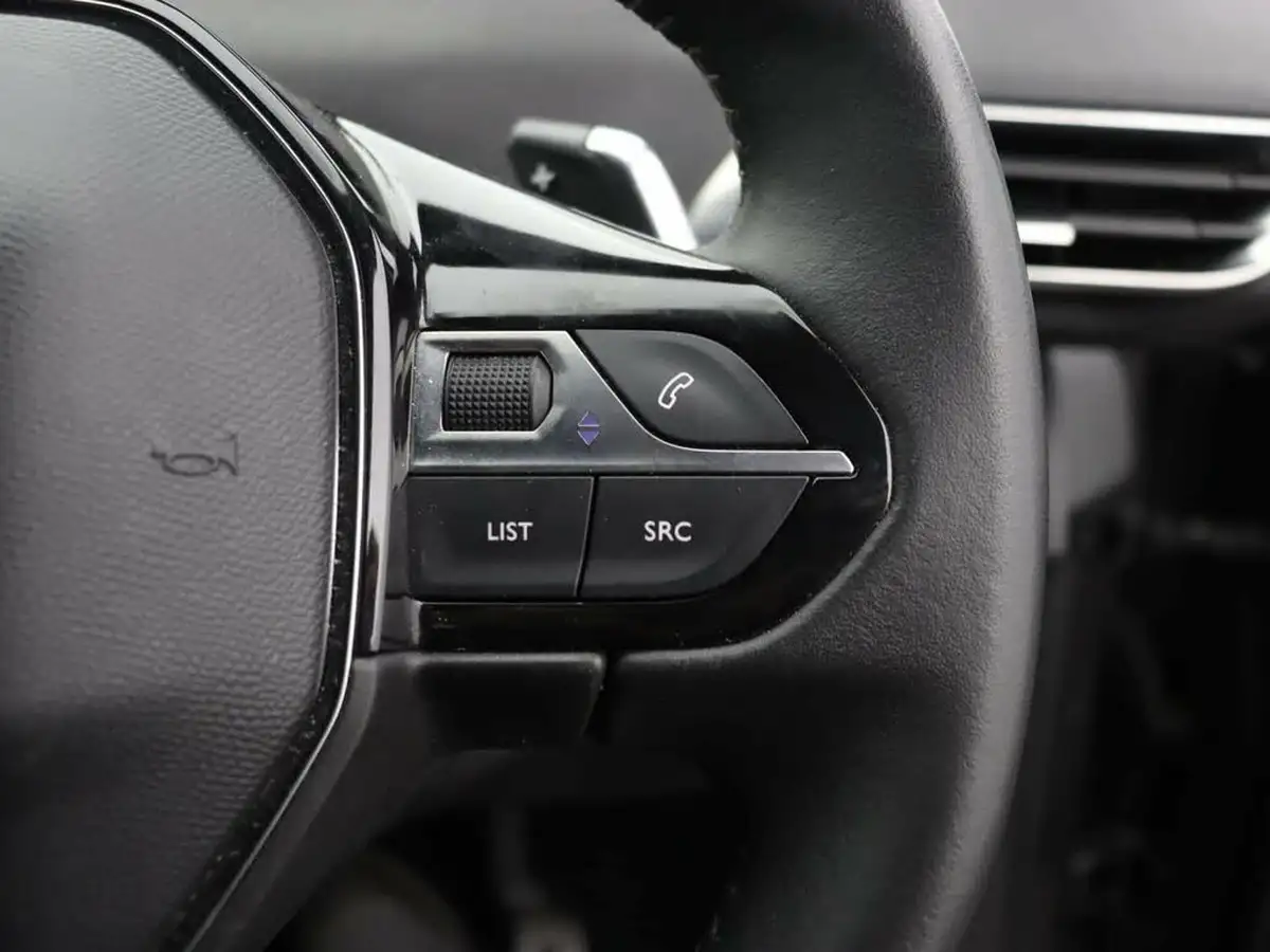 2023-peugeot-5008-suv-15-bluehdi-allure-130ps-eat8-big-21