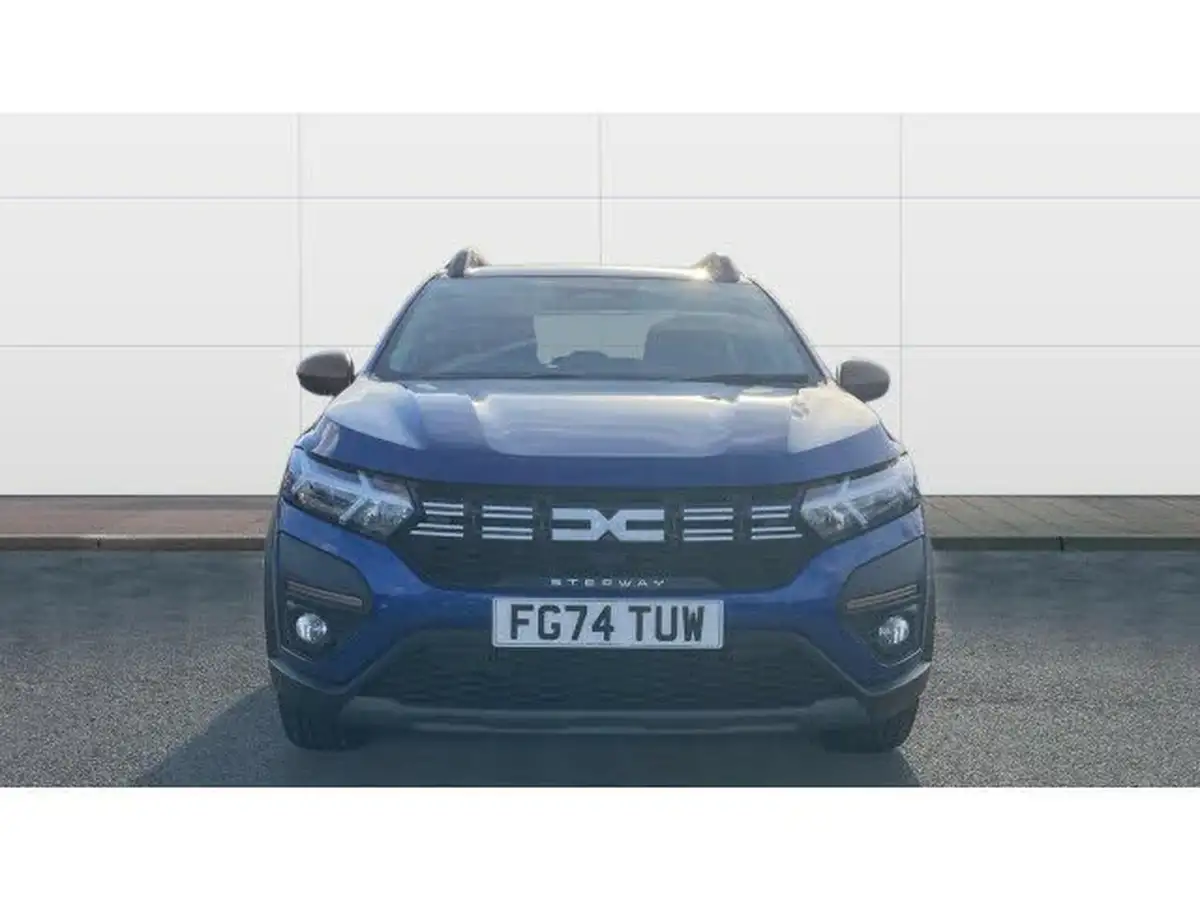 2024-dacia-sandero-stepway-10-tce-extreme-110bhp-big-2