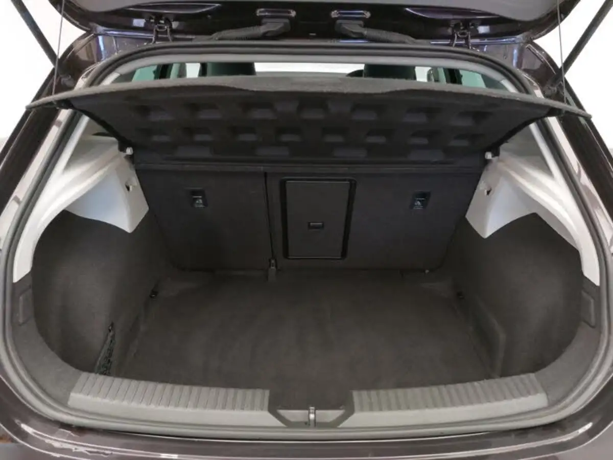2019-seat-leon-15-tsi-evo-xcellence-130ps-ss-hatchback-big-7