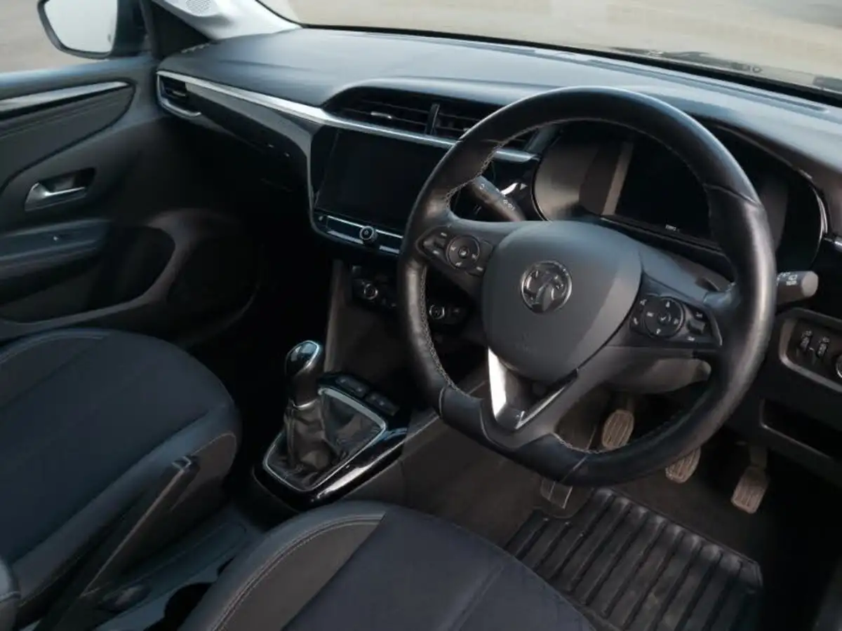 2021-vauxhall-corsa-12i-elite-big-11