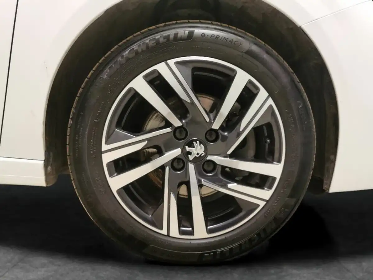 2023-peugeot-208-12-puretech-allure-premium-100ps-big-21