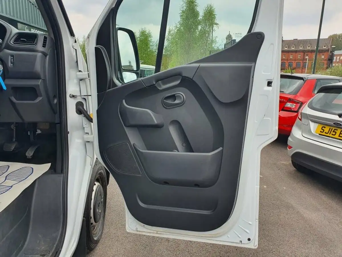 2022-renault-master-23dci-lm35-110-business-big-10