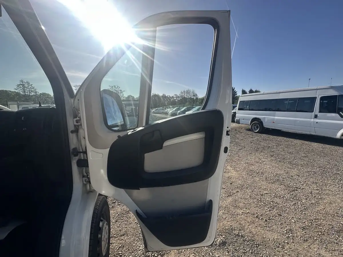 2017-citroen-relay-20bluehdi-35-l3h2-enterprise-130eu6-big-7