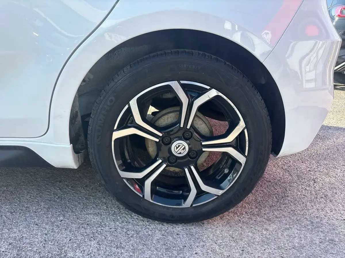 2023-mg-mg3-15-vti-tech-exclusive-nav-big-36