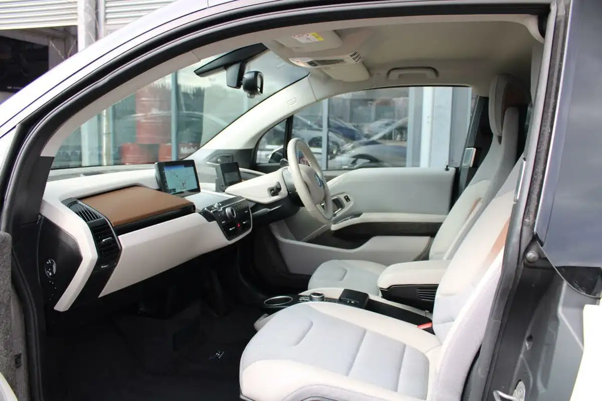 2022-bmw-i3-e-120-ah-s-big-10