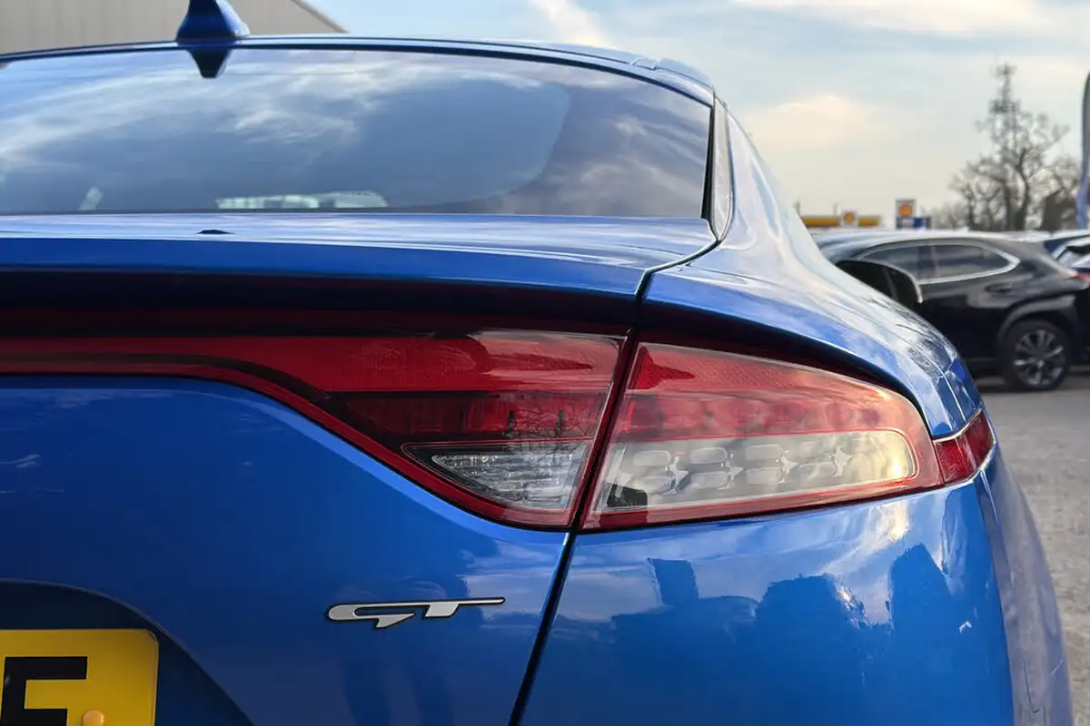 2022-kia-stinger-33-t-gdi-gt-s-big-32
