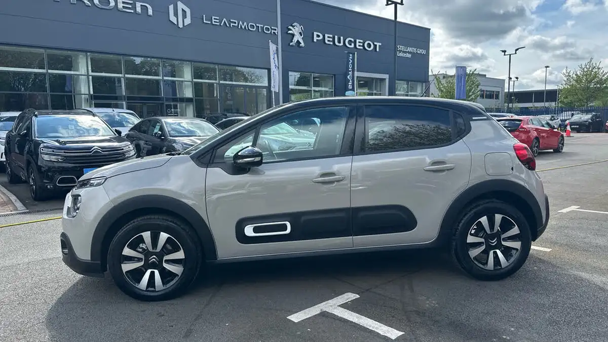 2025-citroen-c3-12-puretech-plus-110ps-eat6-big-5