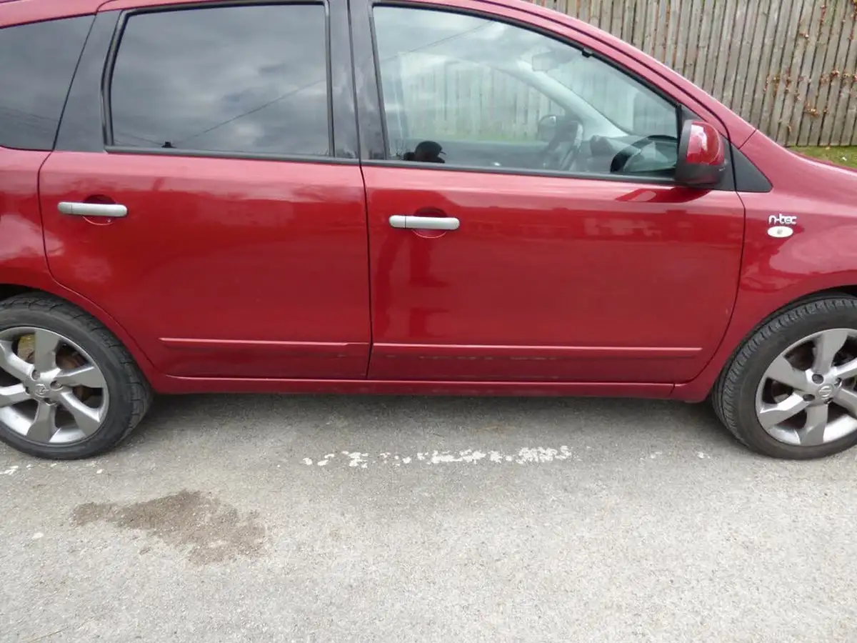 2011-nissan-note-16-n-tec-auto-big-40