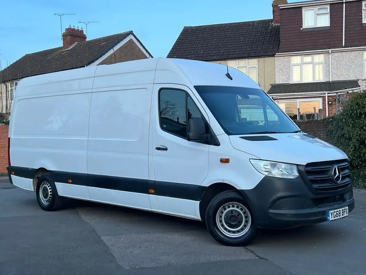 2018-mercedes-benz-sprinter-21cdi-311-l2h1-panel-van-rwd-eco-gear-360-big-29