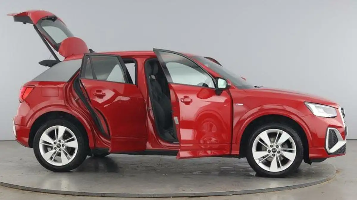 2021-audi-q2-10-30-tfsi-s-line-big-9