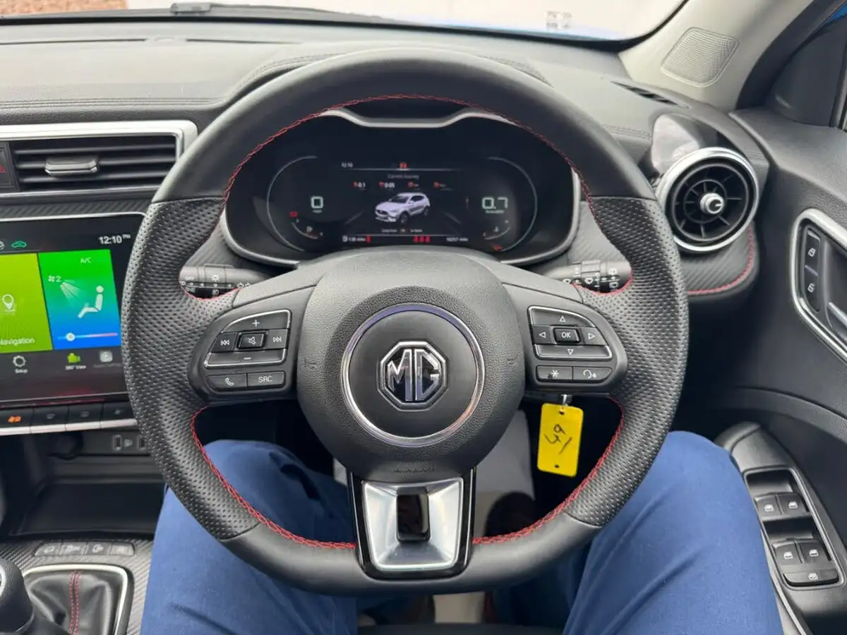 2024-mg-zs-suv-15-vti-tech-exclusive-big-18