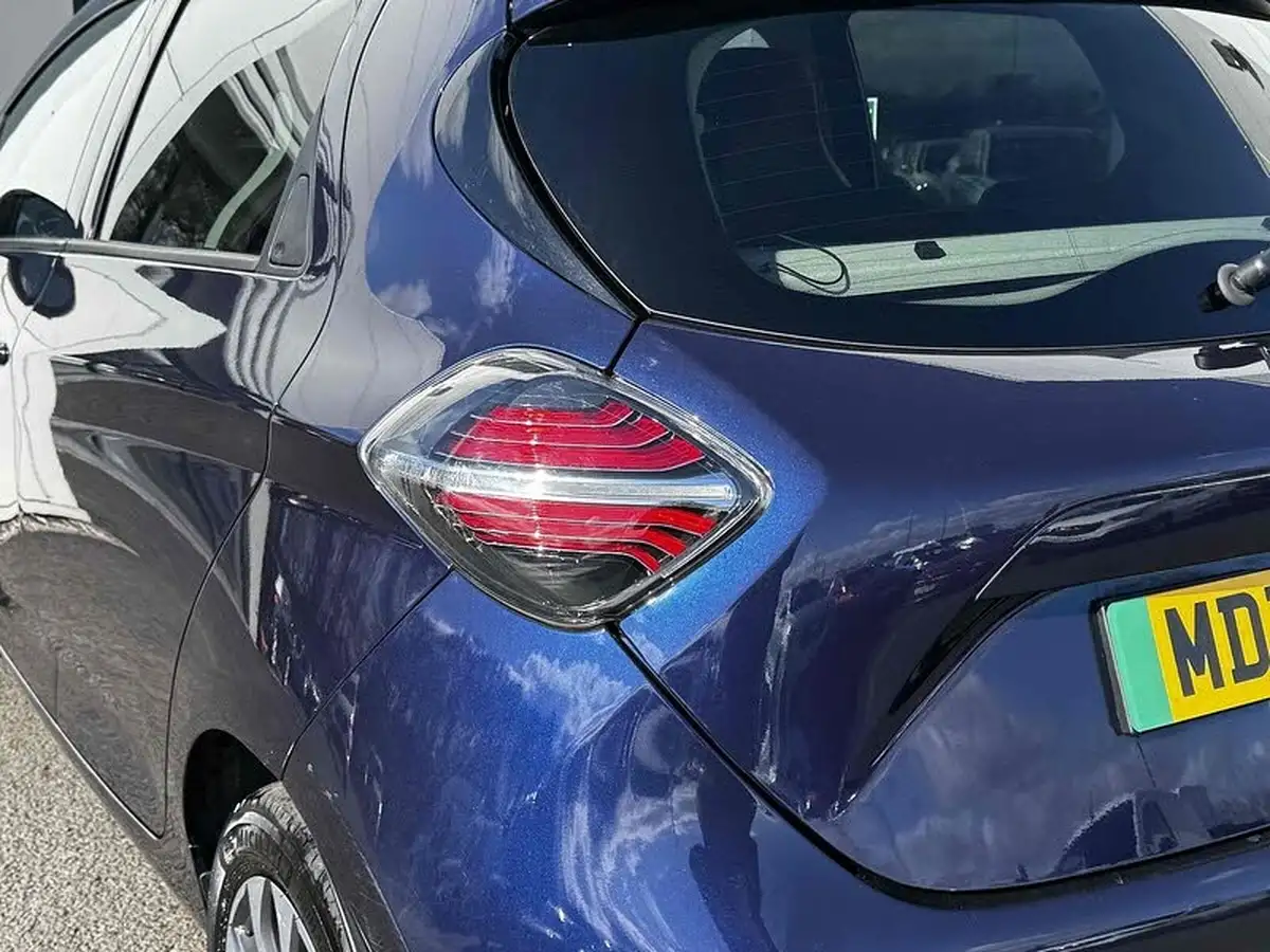 2022-renault-zoe-e-gt-line-big-17