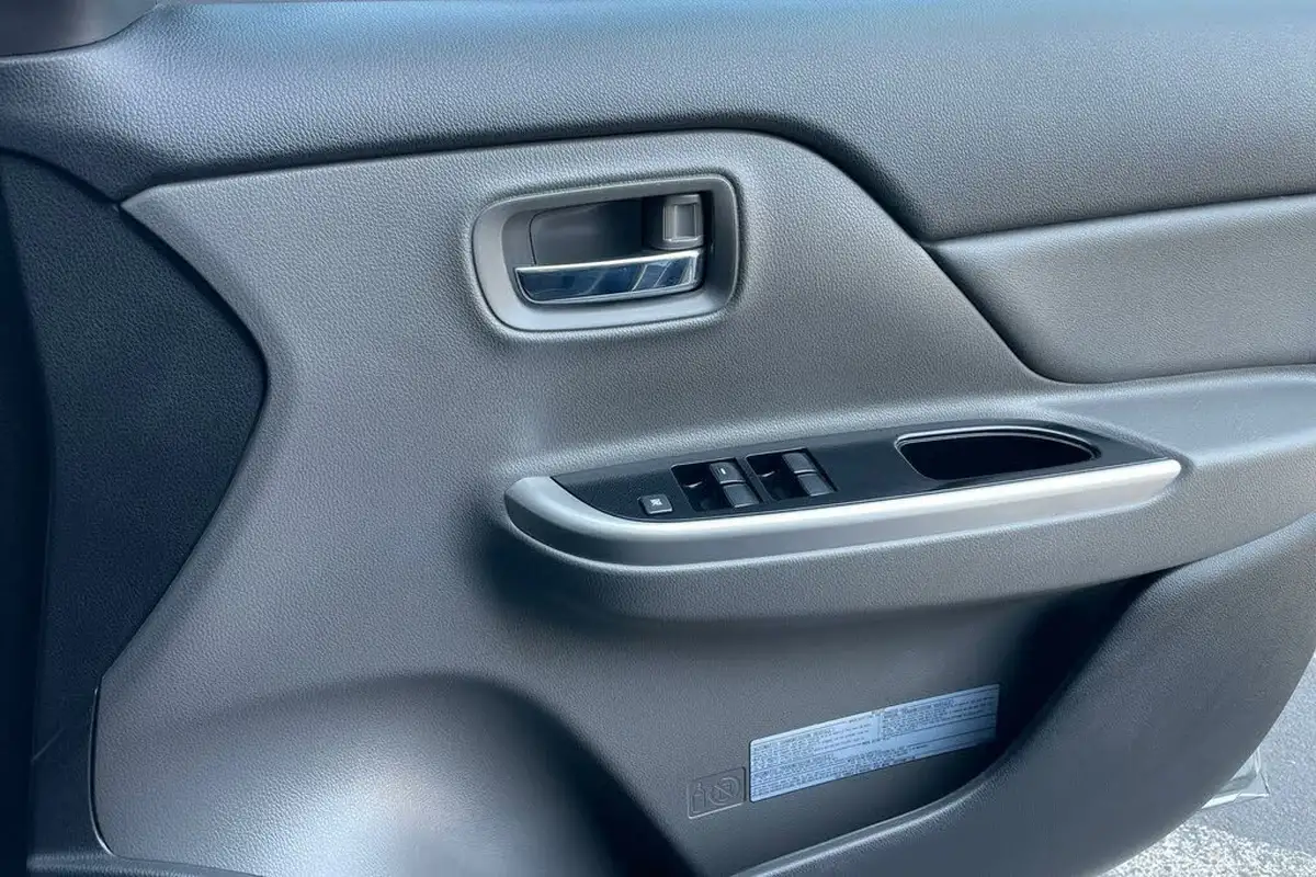 2019-mitsubishi-l200-24di-d-warrior-eu6b-big-43