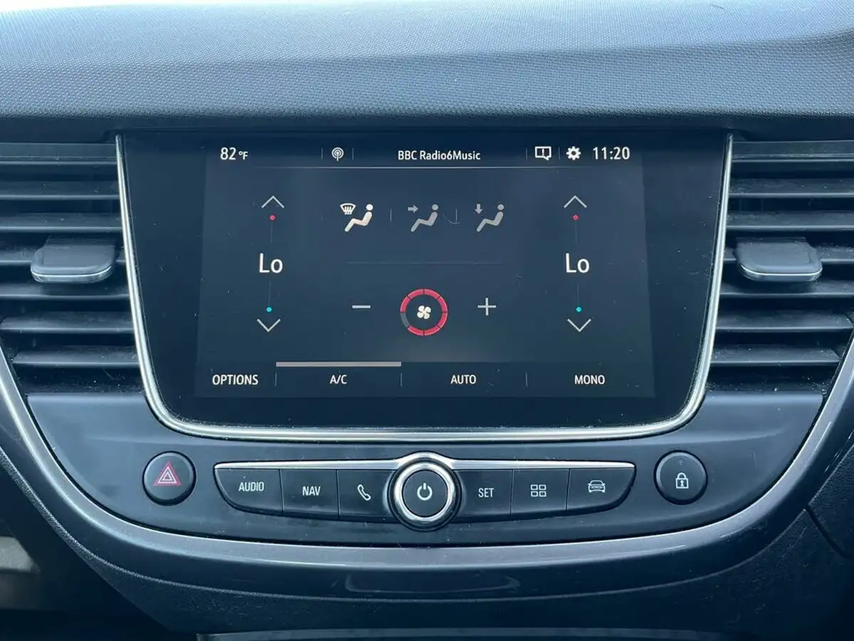 2021-vauxhall-crossland-12-ultimate-nav-big-18