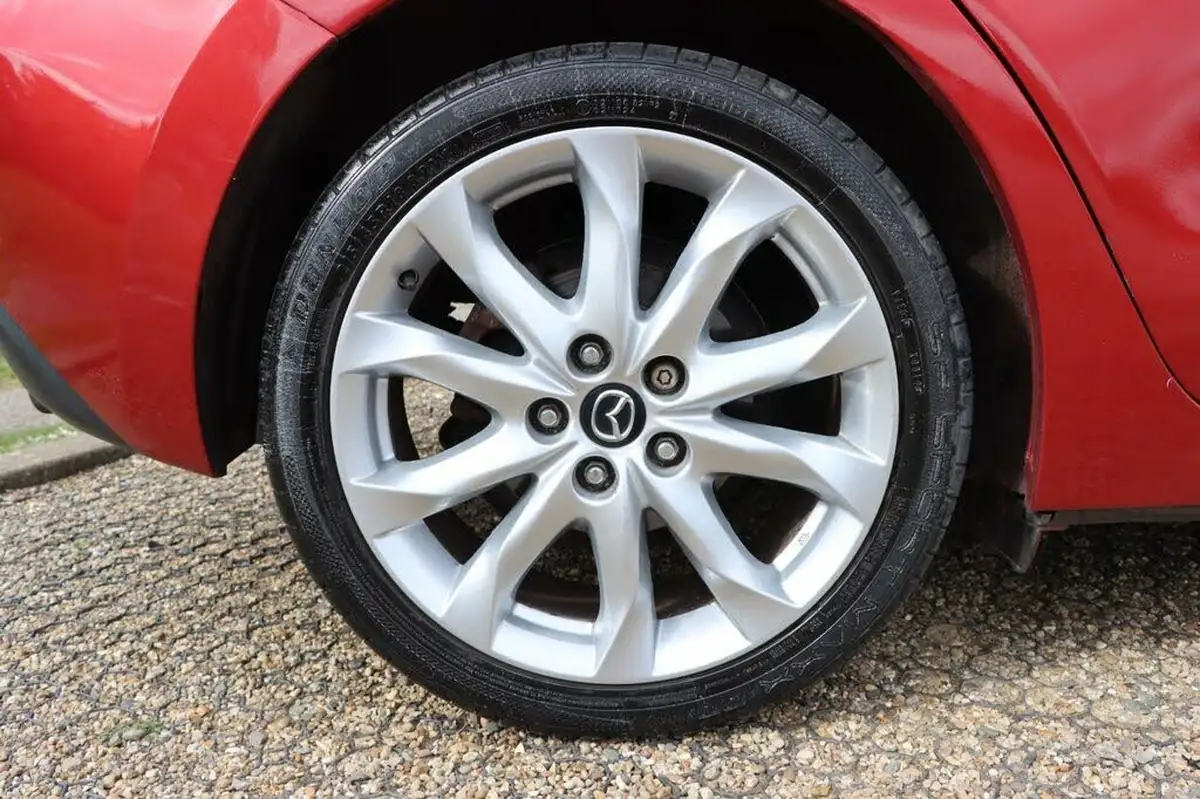 2015-mazda-mazda3-20-sport-nav-120ps-hatchback-5d-big-17