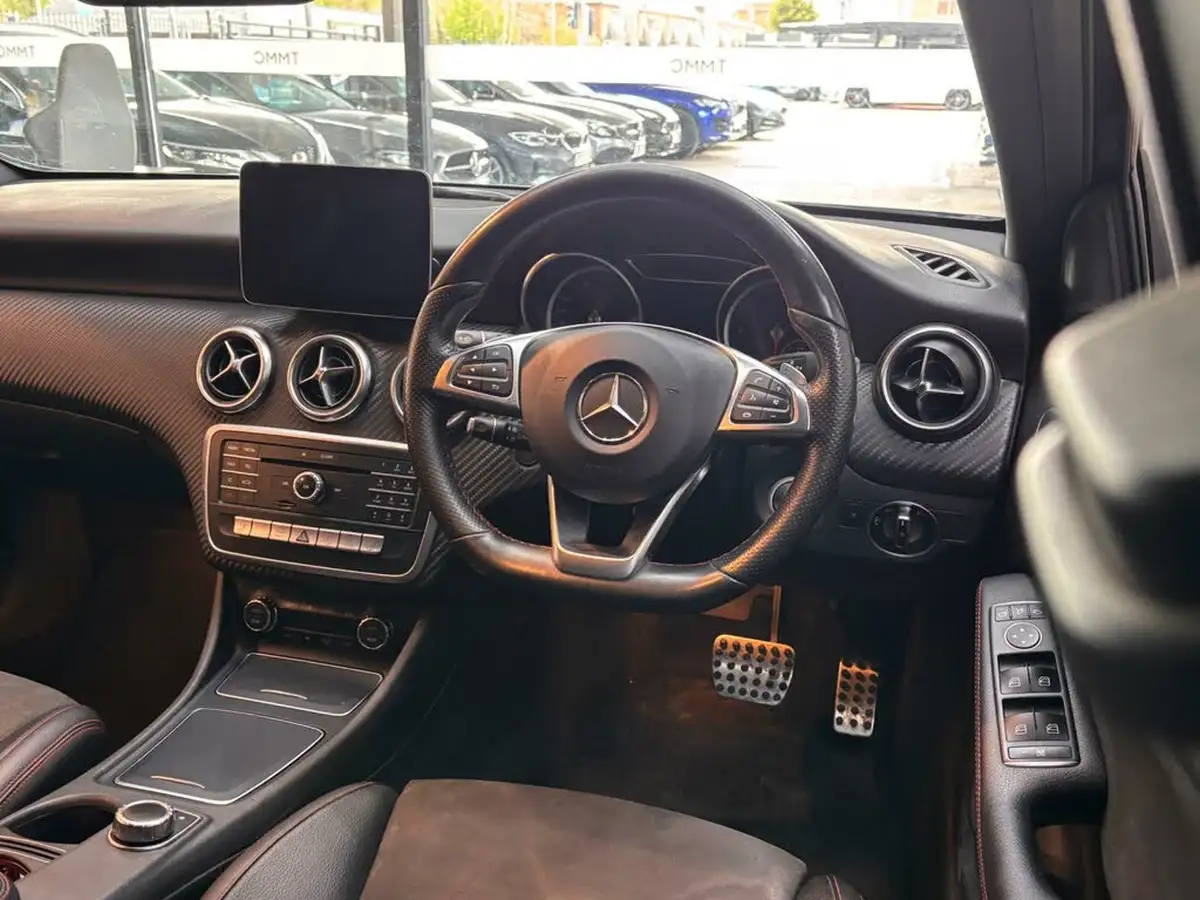 2017-mercedes-benz-a-class-21d-a200d-amg-line-premiumss-7g-dct-big-36
