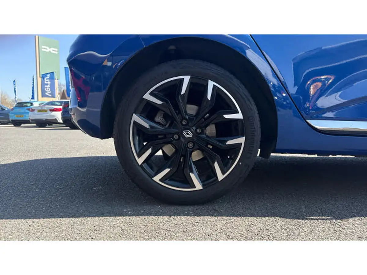 2024-renault-clio-10-tce-techno-big-6