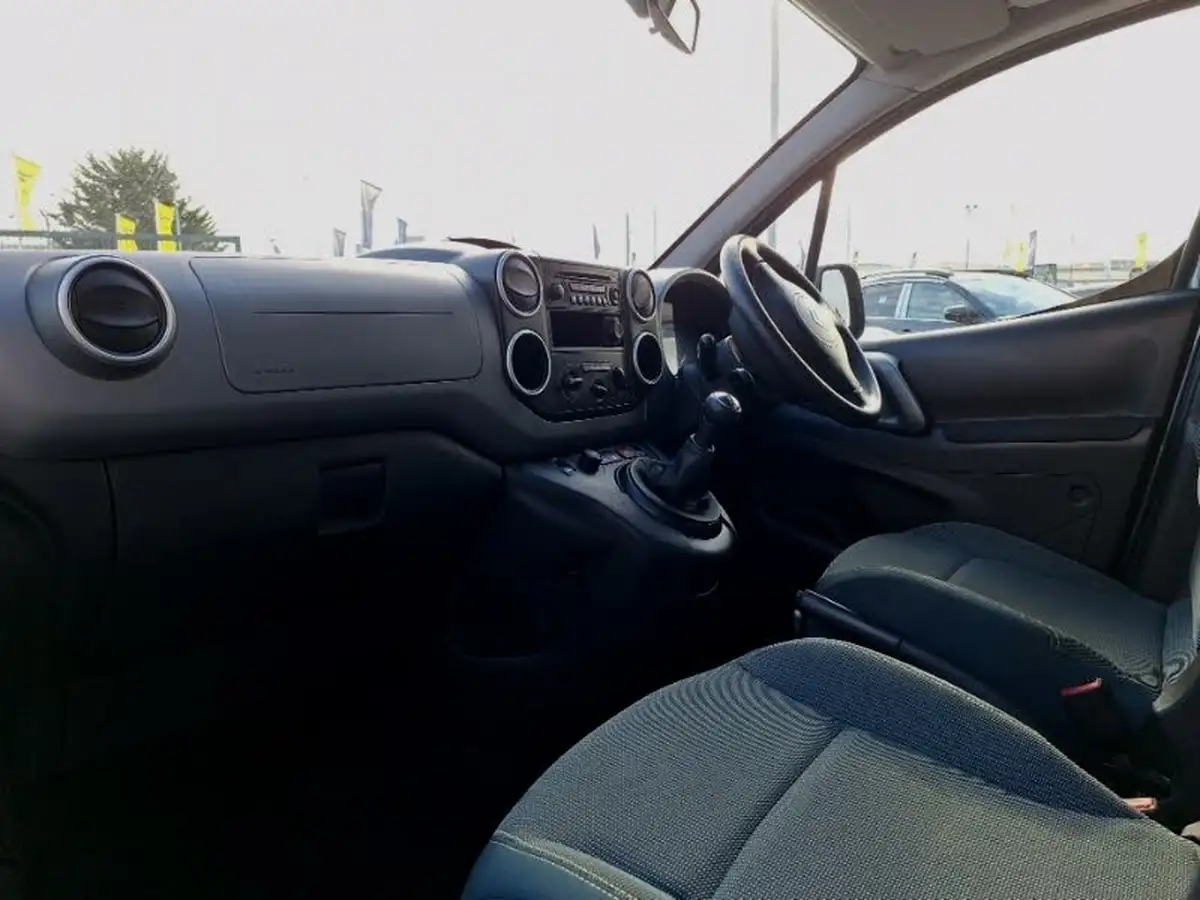 2022-honda-jazz-15-i-mmd-ex-109ps-big-4