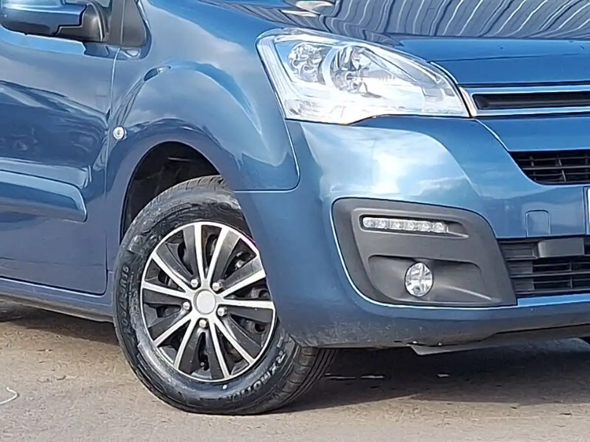 2022-honda-jazz-15-i-mmd-ex-109ps-big-8
