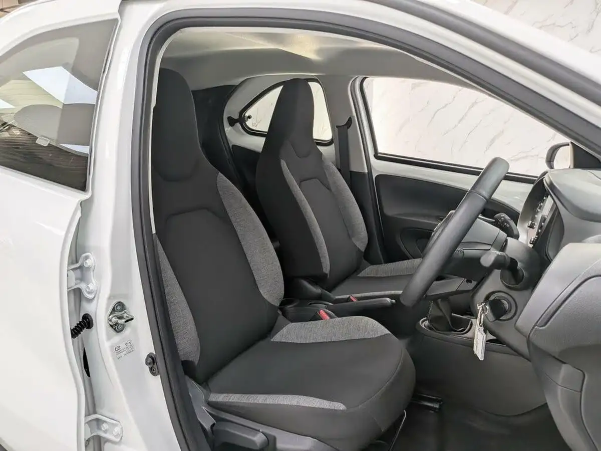 2023-toyota-aygo-x-10-vvt-i-pure-big-25