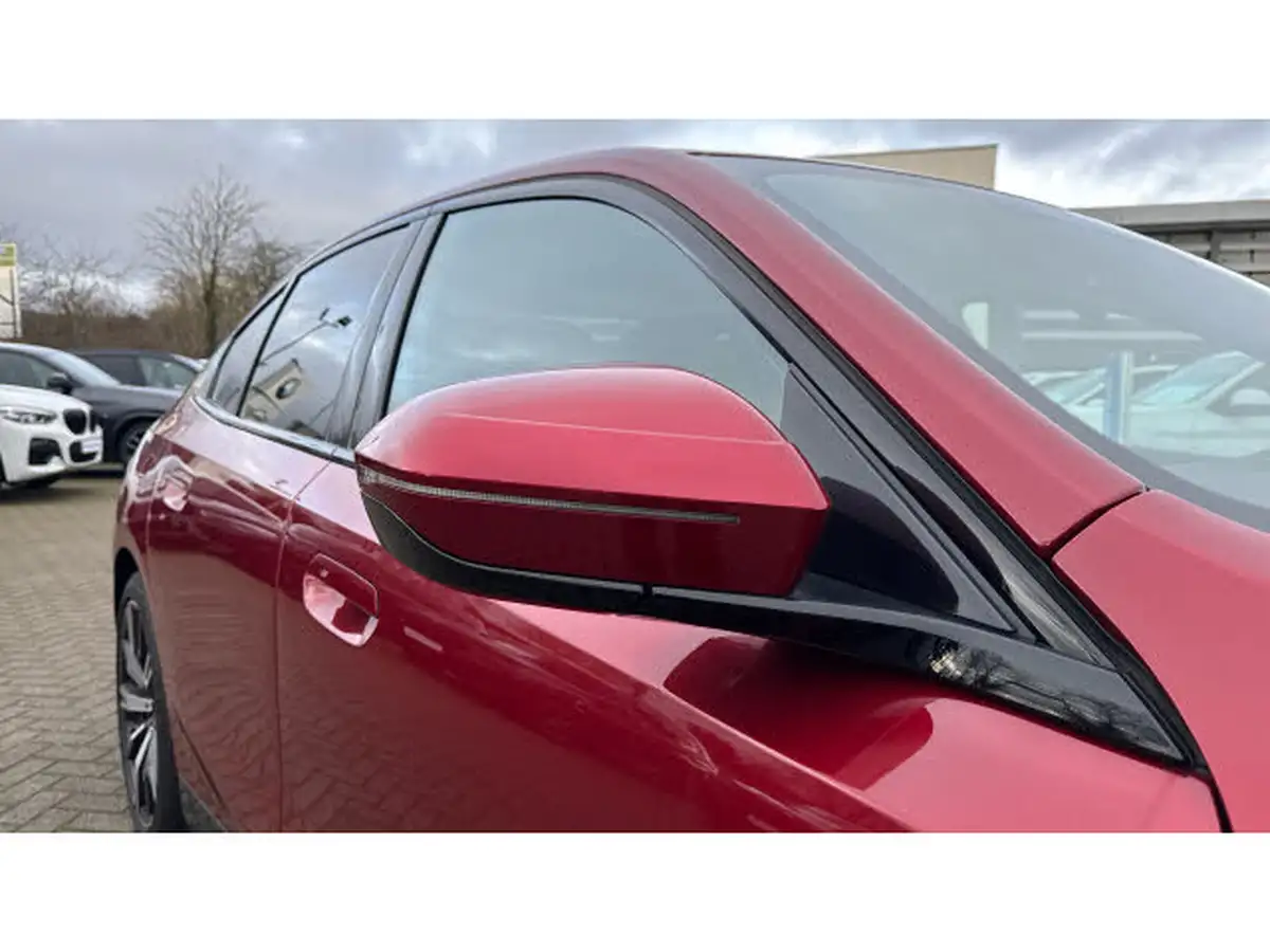 2025-bmw-5-series-20-520i-m-sport-mht-saloon-4d-big-36