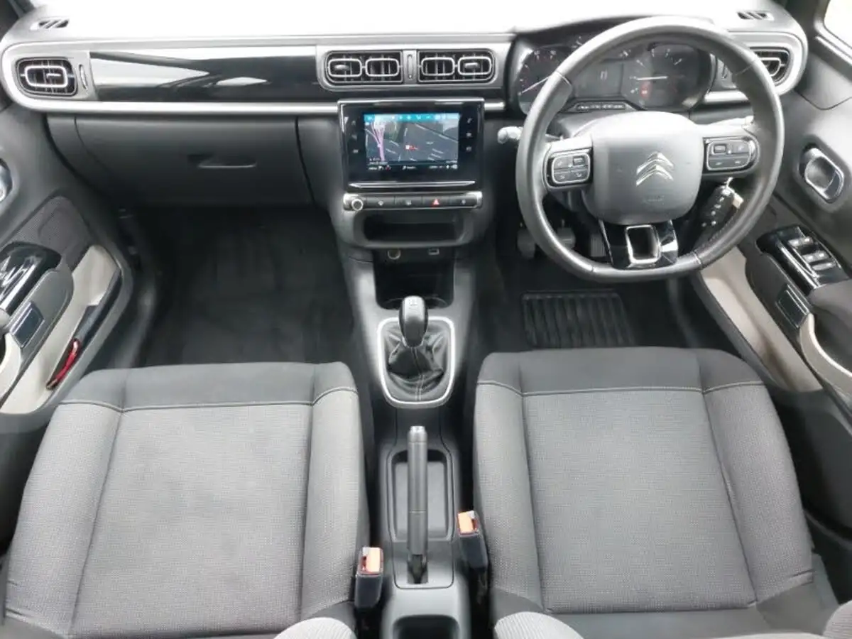 2021-citroen-c3-12-puretech-shine-83ps-big-2