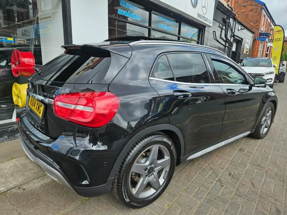 2014-mercedes-benz-gla-class-21cdi-amg-line-premium-plus-package-170bhp-220-4matic-7g-dct-big-18