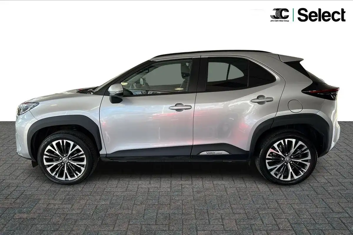 2023-toyota-yaris-cross-15-vvt-i-excel-awd-i-big-12