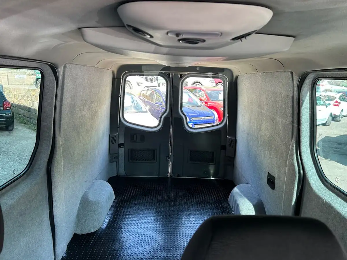 2011-mercedes-benz-sprinter-21td-310cdi-swb-high-roof-van-big-15