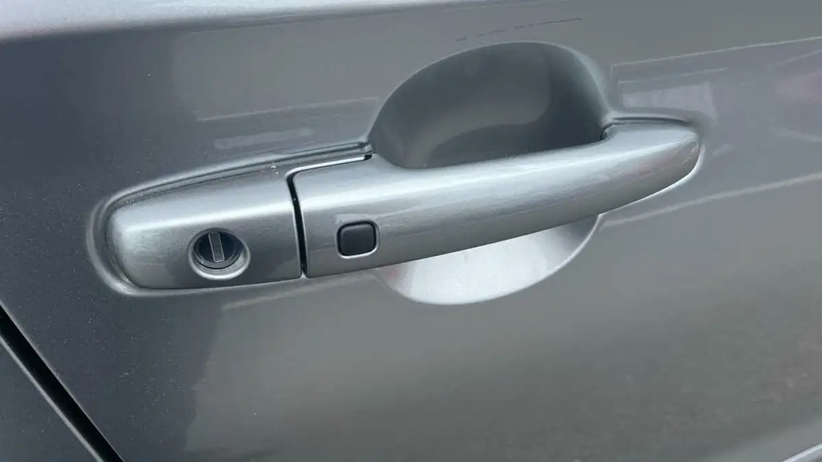 2024-suzuki-swift-12-motion-big-21