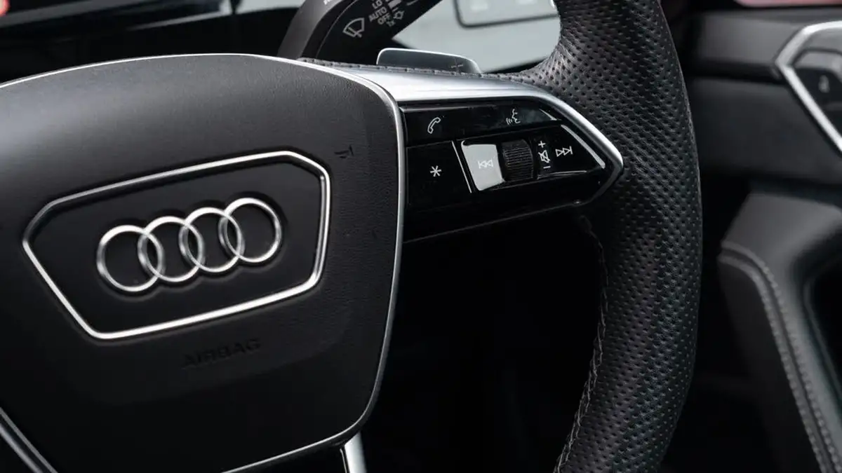 2023-audi-q8-e-tron-55e-vorsprung-sportback-big-16