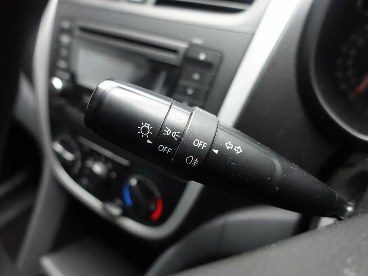 2019-suzuki-celerio-10-sz2-68ps-dualjet-big-22