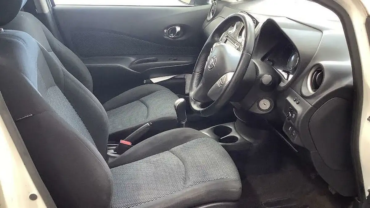2015-nissan-note-12-acenta-premium-80ps-style-pack-big-2