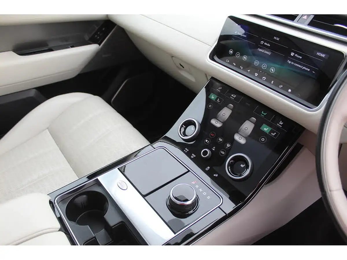 2019-land-rover-range-rover-velar-20-d240-hse-big-19