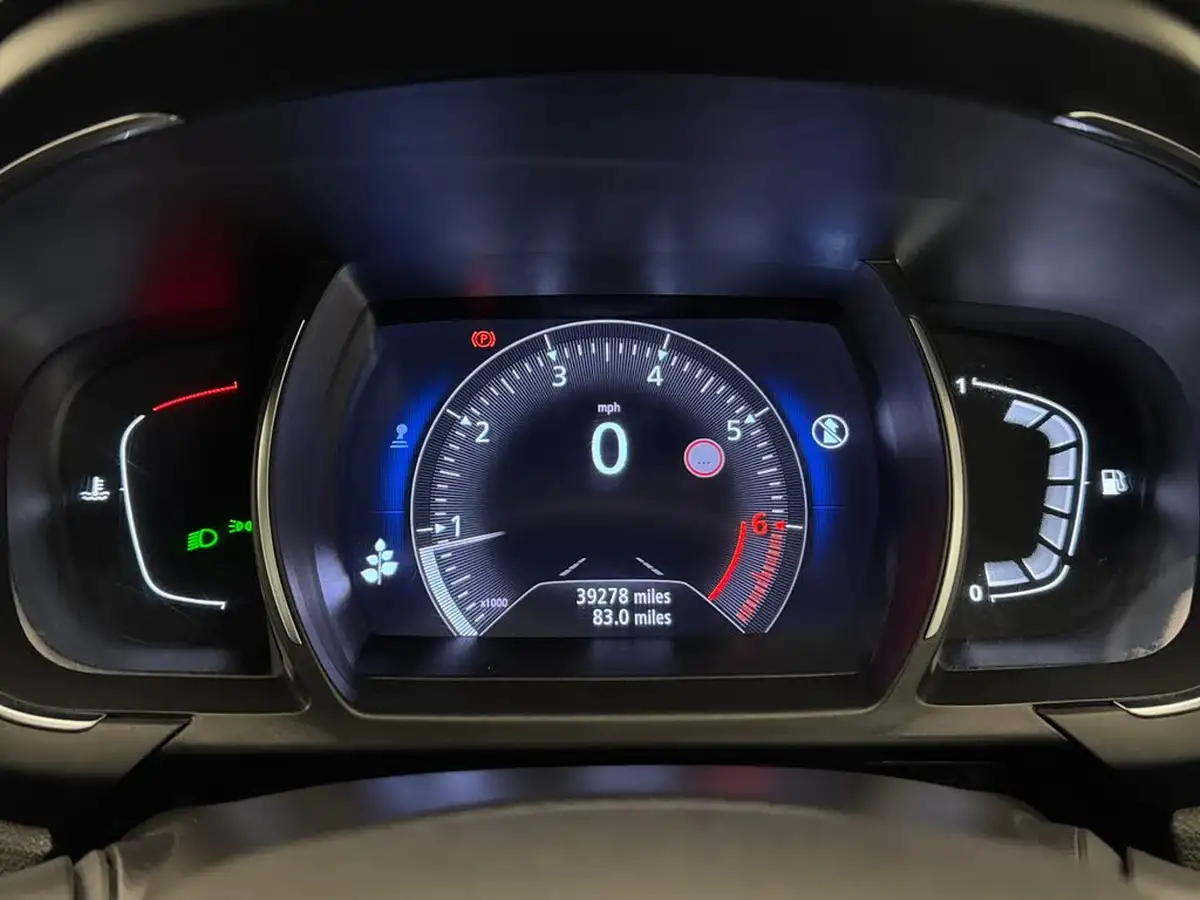 2019-renault-grand-scenic-13-tce-iconic-big-28
