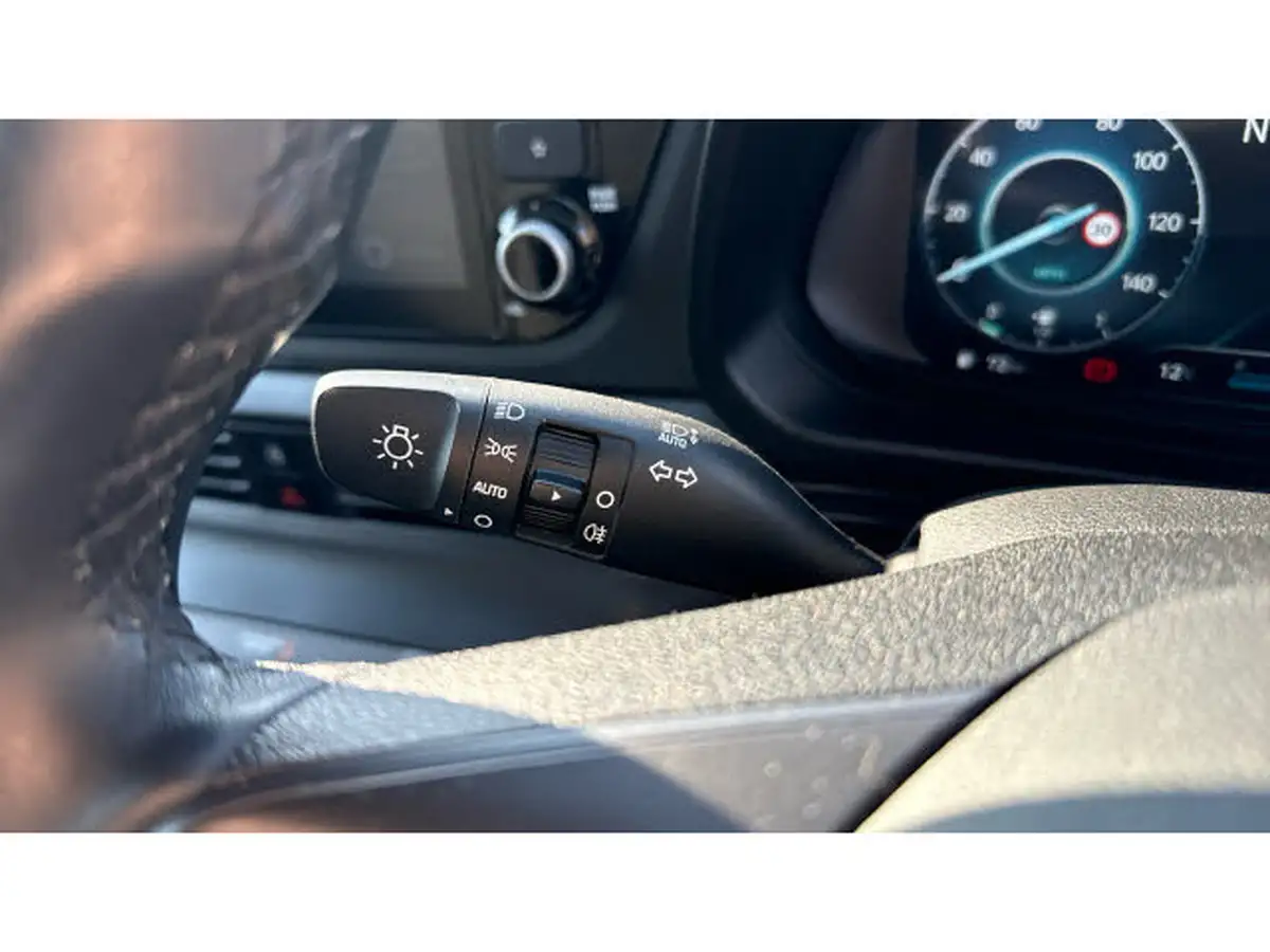 2021-hyundai-i20-10-t-gdi-se-connect-eclutch-imt-big-23