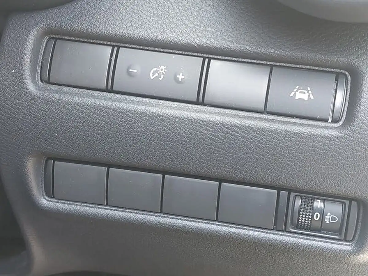 2022-nissan-juke-16-hybrid-n-connecta-big-11