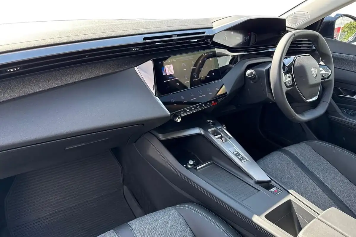 2023-peugeot-408-12-puretech-allure-premium-big-14