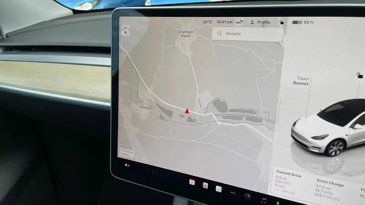2023-tesla-model-y-e-rwd-big-25
