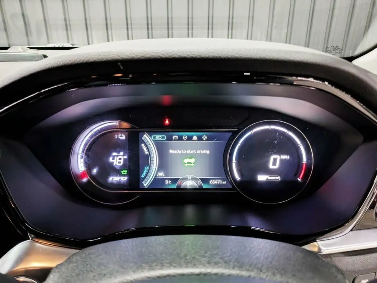 2021-kia-e-niro-ev-3-big-21