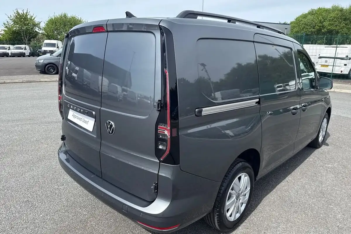 2025-volkswagen-caddy-maxi-20tdi-c20-maxi-cargo-commerce-pro-122pseu6d-dsg-big-30
