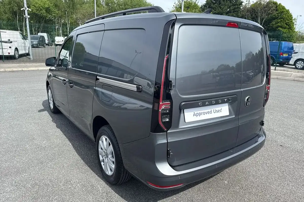 2025-volkswagen-caddy-maxi-20tdi-c20-maxi-cargo-commerce-pro-122pseu6d-dsg-big-6